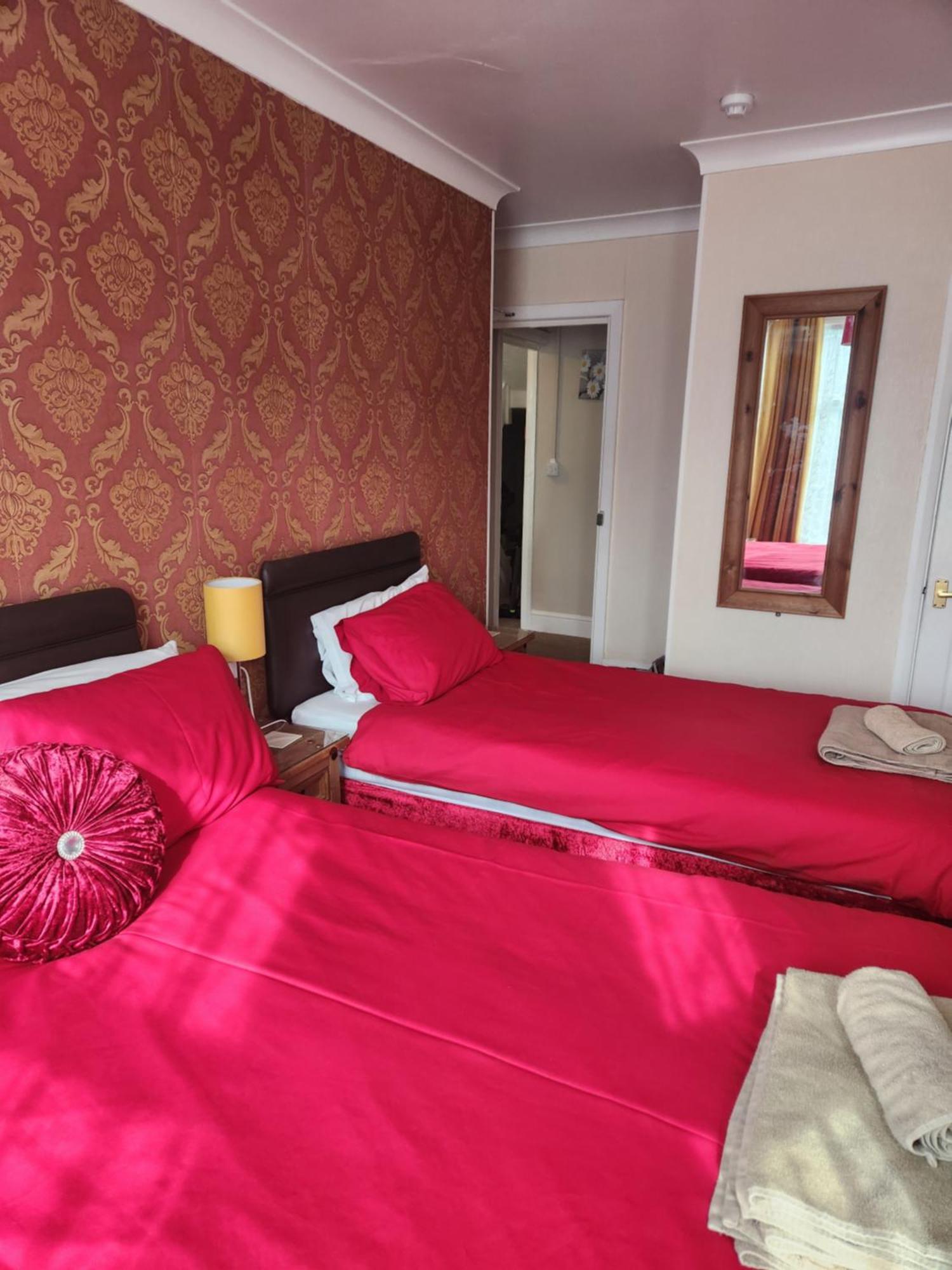 Twin Palms Гостевой дом